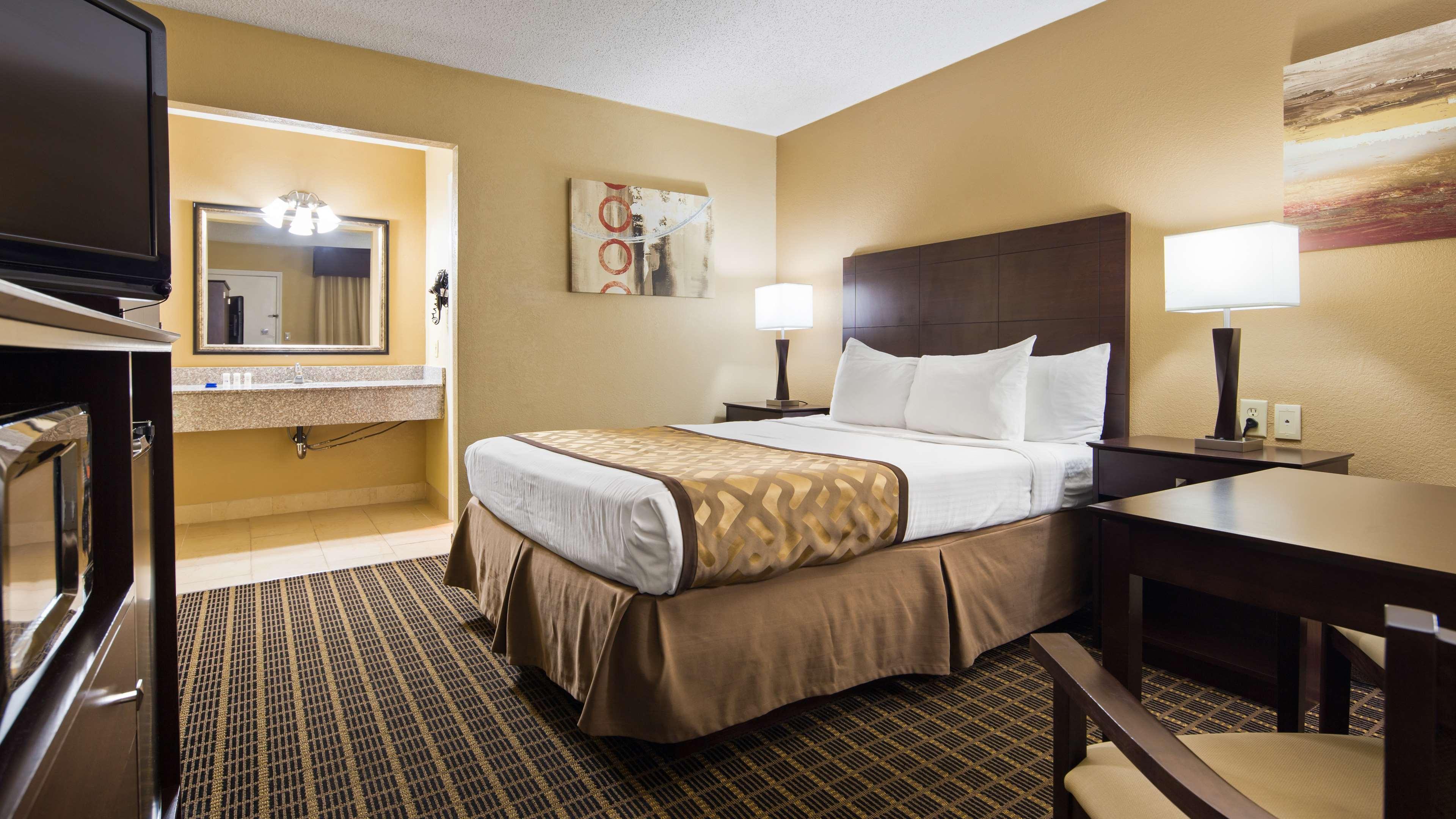 Best Western Green Tree Inn Кларксвилл Экстерьер фото