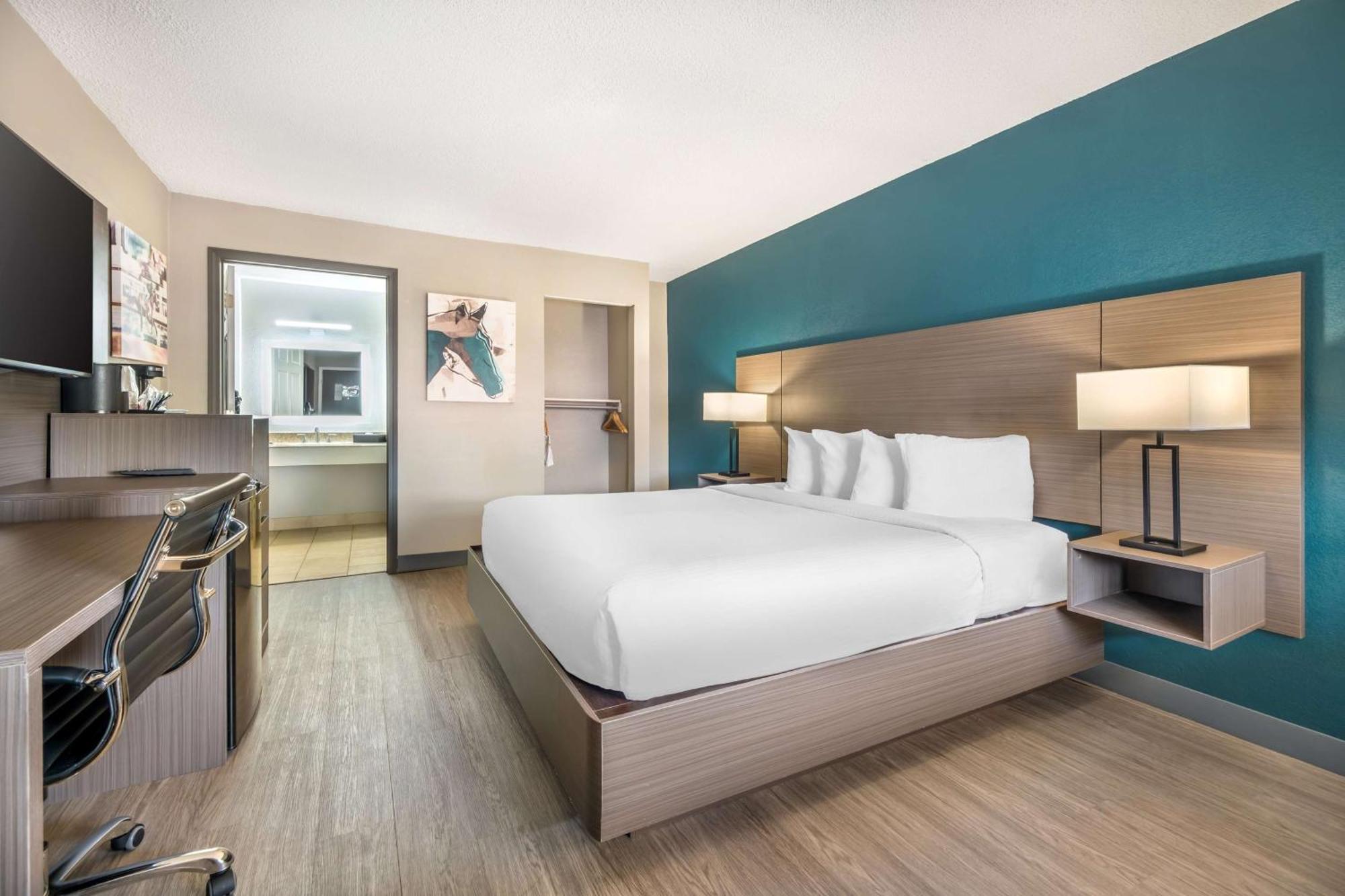 Best Western Green Tree Inn Кларксвилл Экстерьер фото