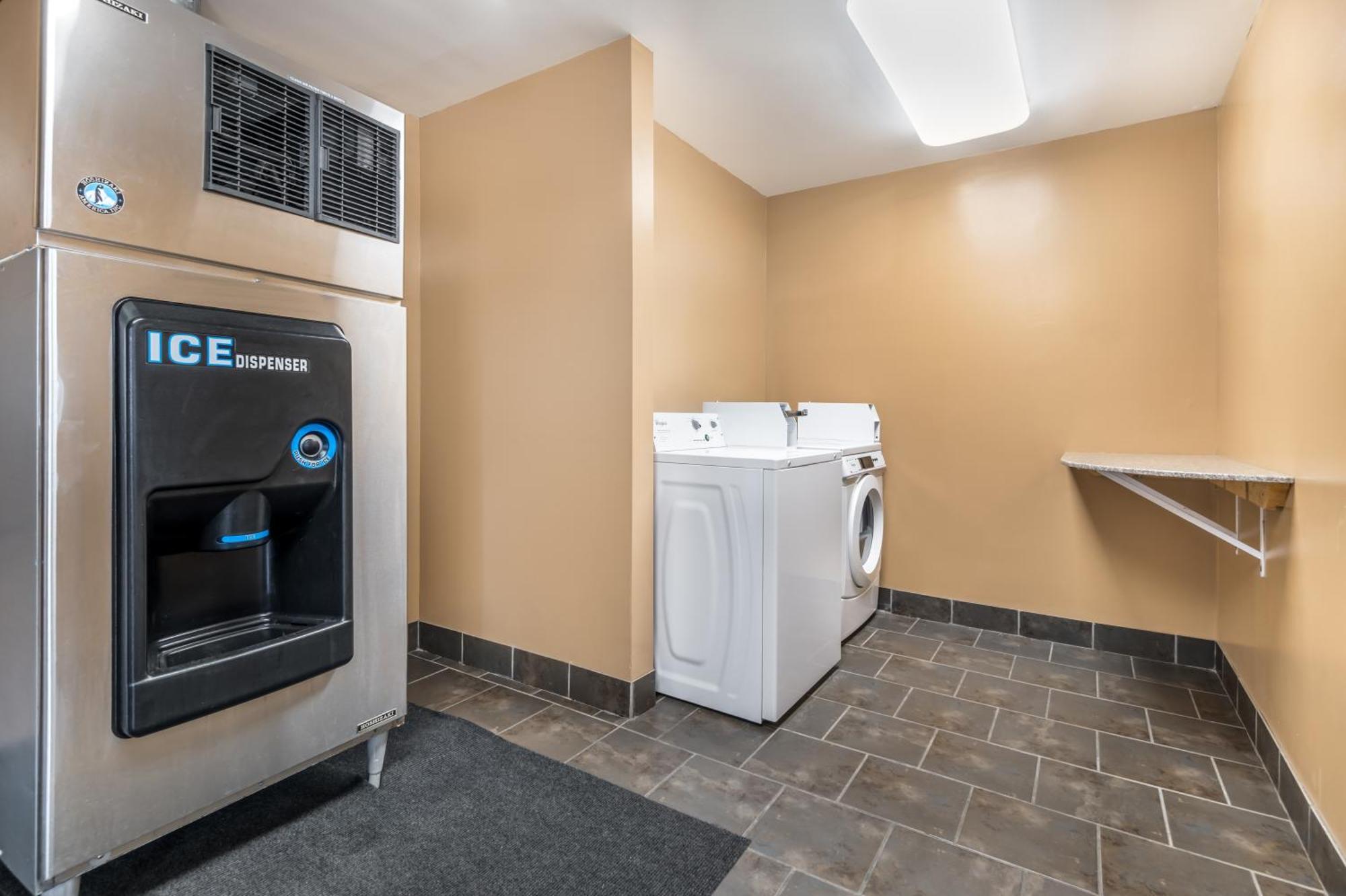 Best Western Green Tree Inn Кларксвилл Экстерьер фото